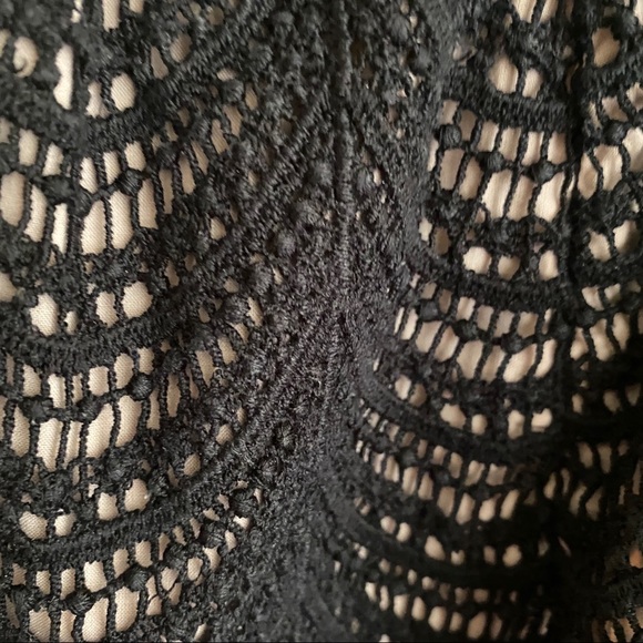 Club Monaco Crochet Scallop Edge Mini Skirt - Picture 2 of 4